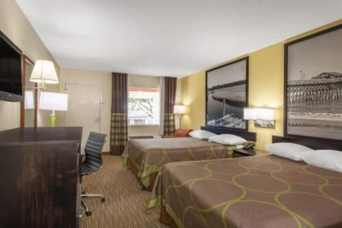 Rollaway beds, free WiFi, bed sheets
