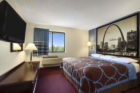 Caja de seguridad en la habitación, escritorio y cortinas blackout . Super 8 by Wyndham Cuba