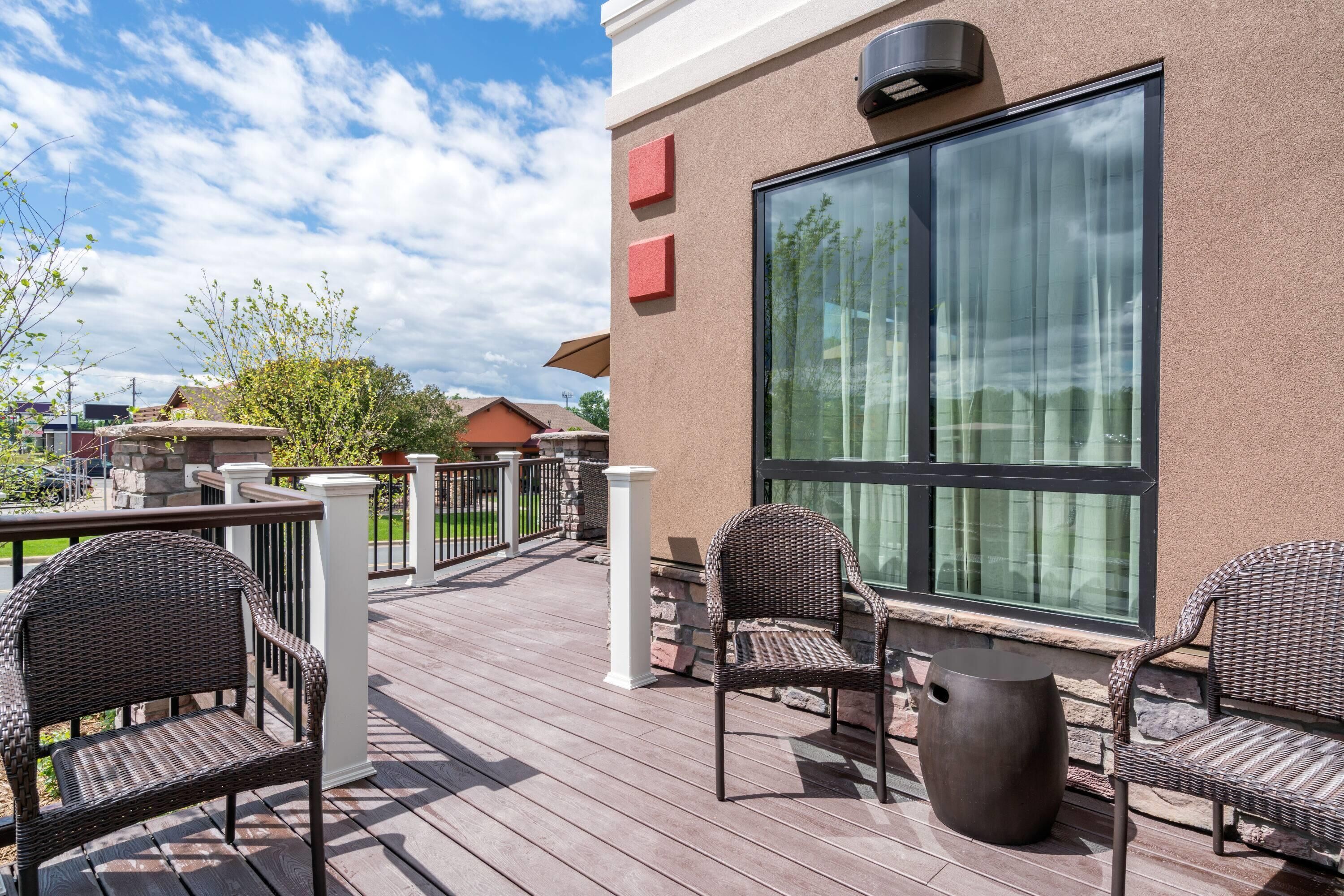 Photo - Ramada by Wyndham Minneapolis Golden Valley