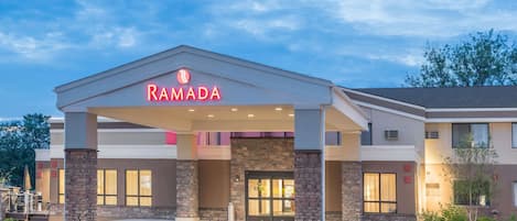 Top Hotels in St. Paul, MN from $47 - Expedia
