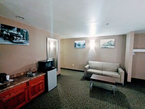 Standard Suite, 1 King Bed | Premium bedding, desk, laptop workspace, blackout drapes