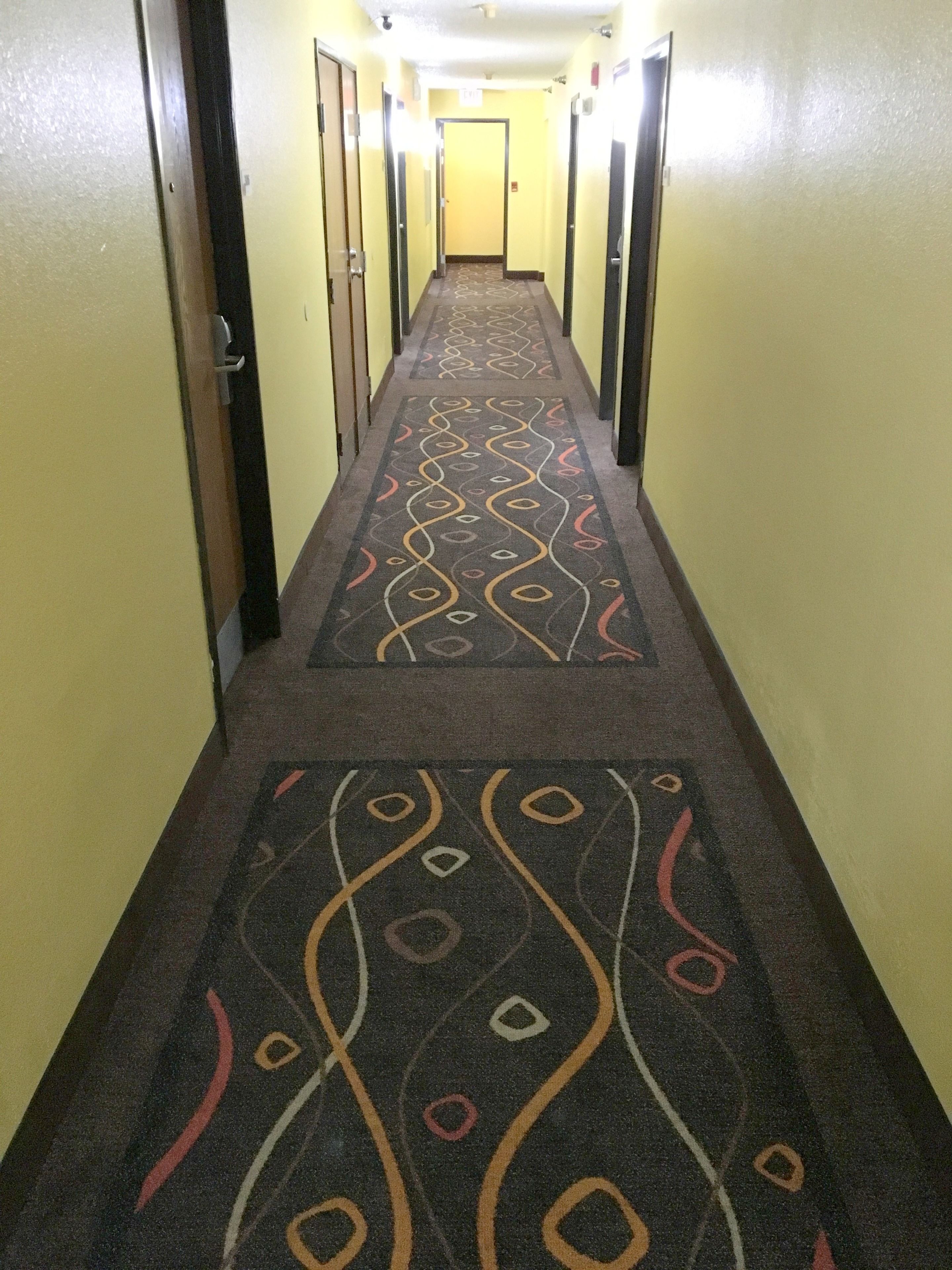 Photo - Super 8 by Wyndham Newport News/Jefferson Ave.