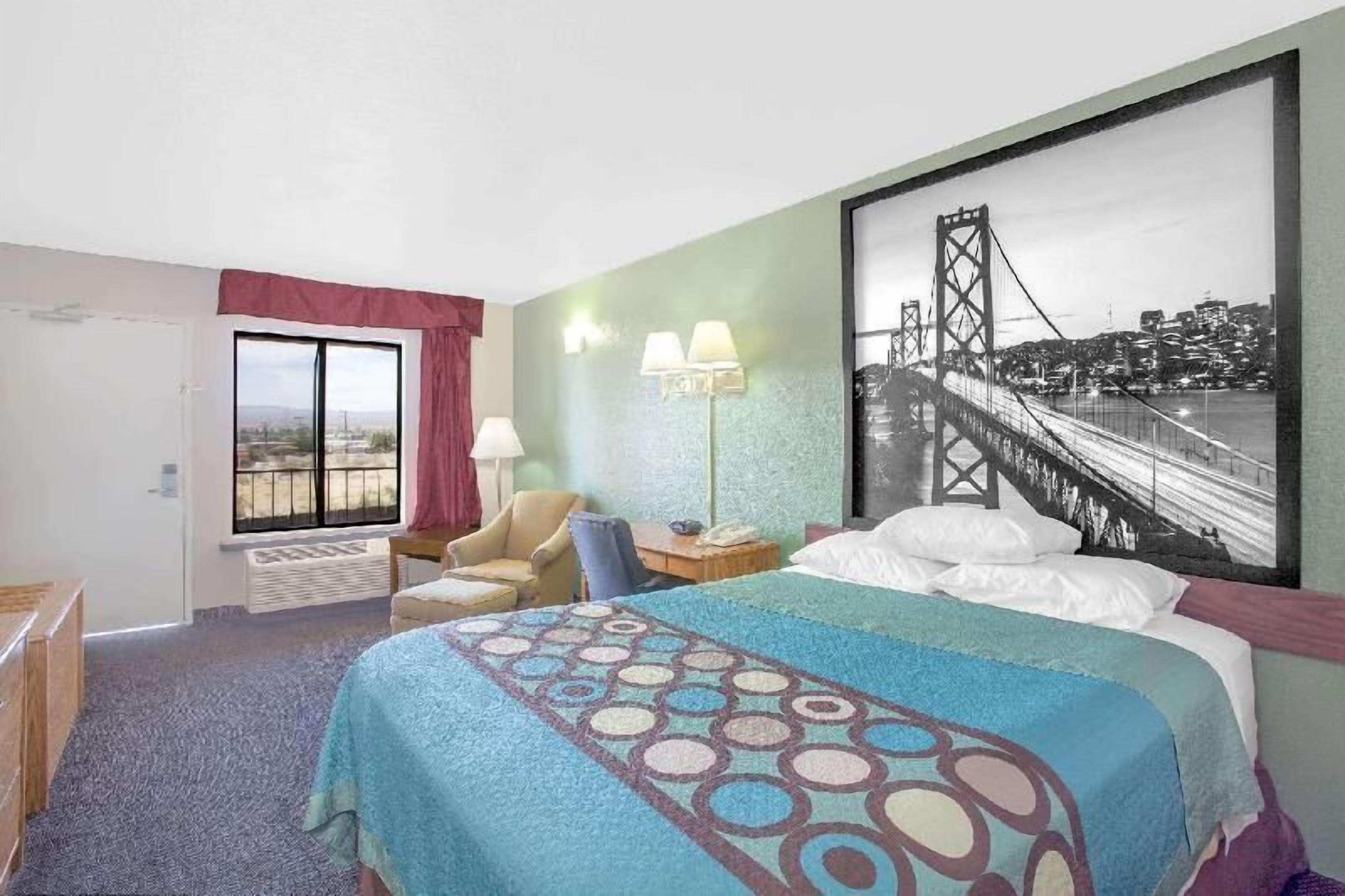 Desk, iron/ironing board, free WiFi, bed sheets