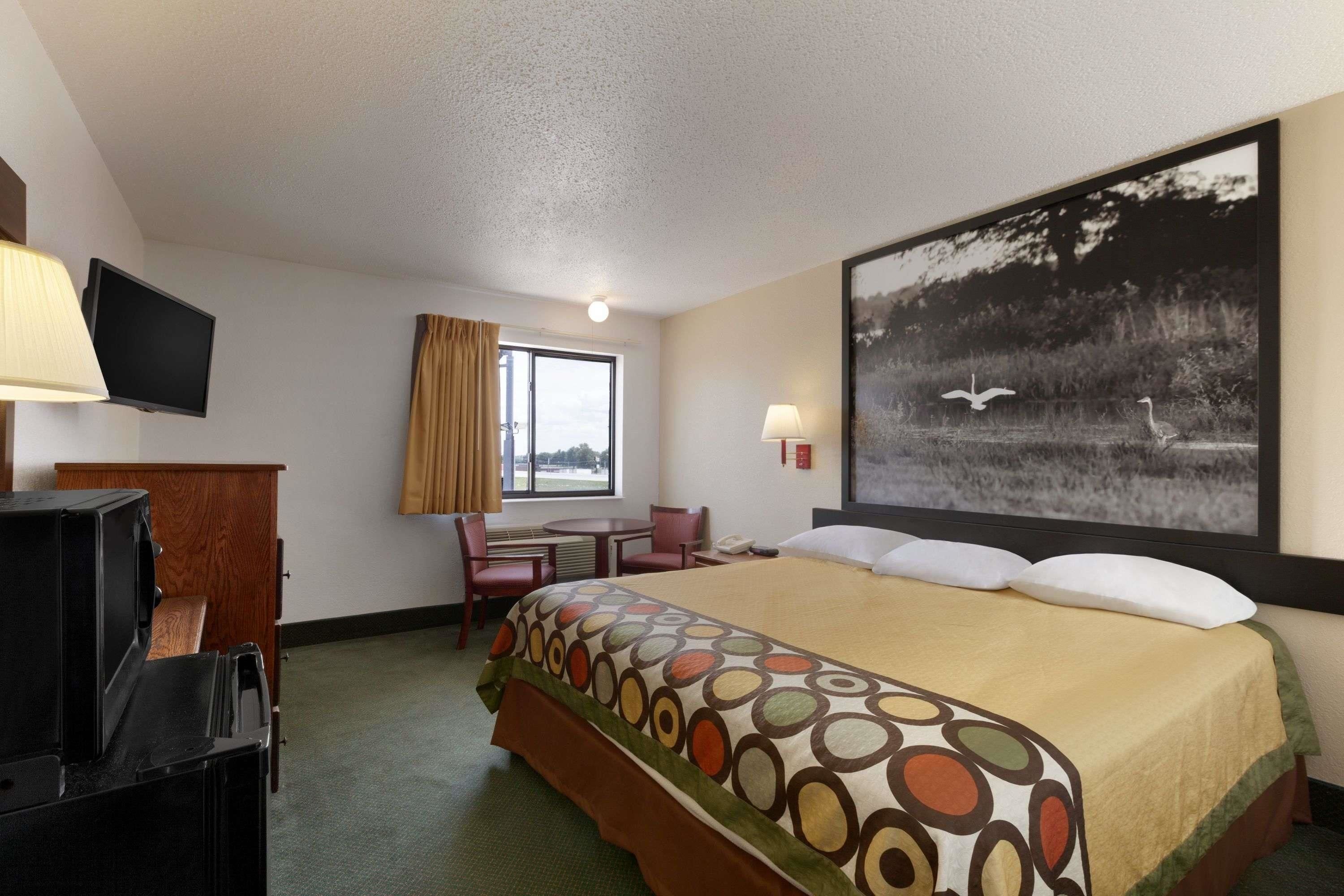 standard room, 1 king bed | in-room safe, blackout curtains, free cots/infant beds, rollaway beds