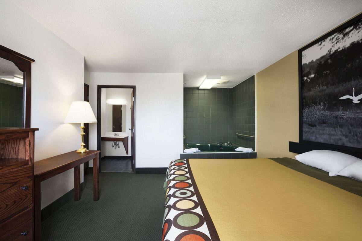 In-room safe, blackout curtains, free cots/infant beds, rollaway beds