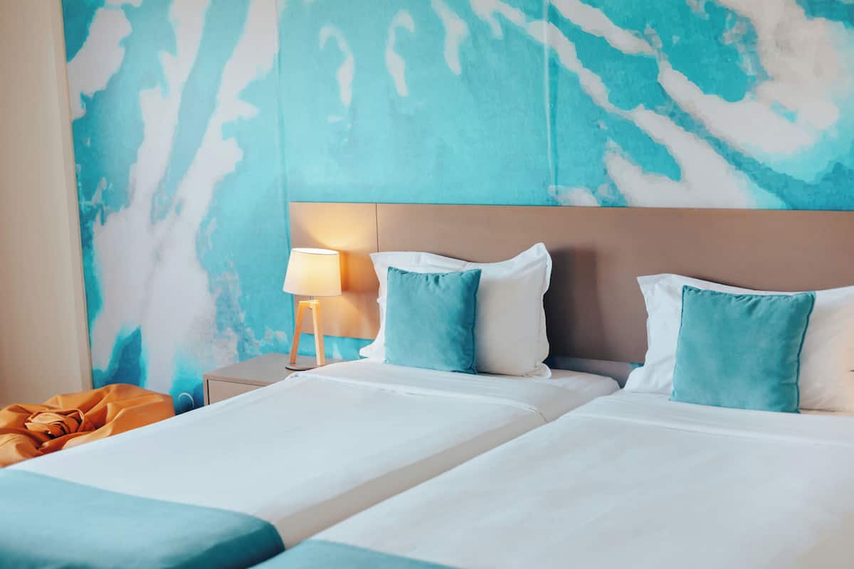 In-room safe, desk, soundproofing, WiFi (free)