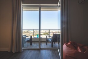 1 bedroom, in-room safe, desk, soundproofing