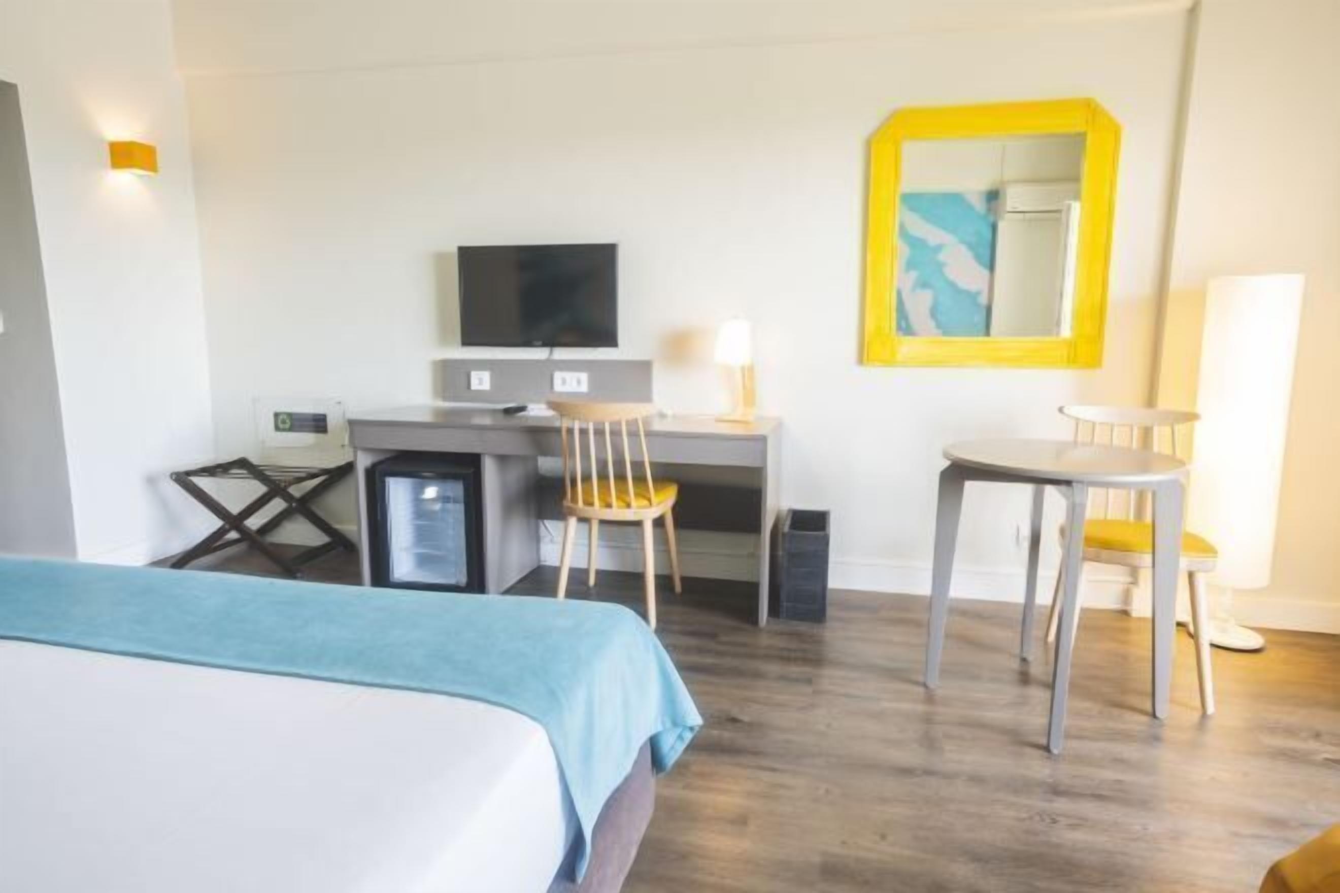 Coffres-forts dans les chambres, bureau, chambres insonorisées