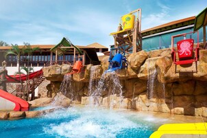 Outdoor pool, pool umbrellas