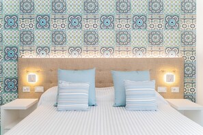 Minibar, desk, cots/infant beds, free WiFi - Hotel Miramare (Maiori)