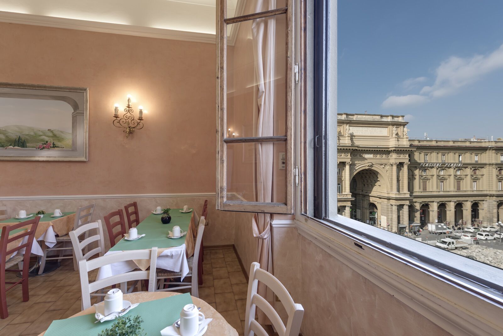 Petit déjeuner buffet compris tous les jours
