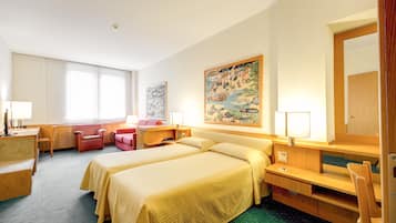 Biancheria da letto di alta qualità, copriletto in piuma, minibar