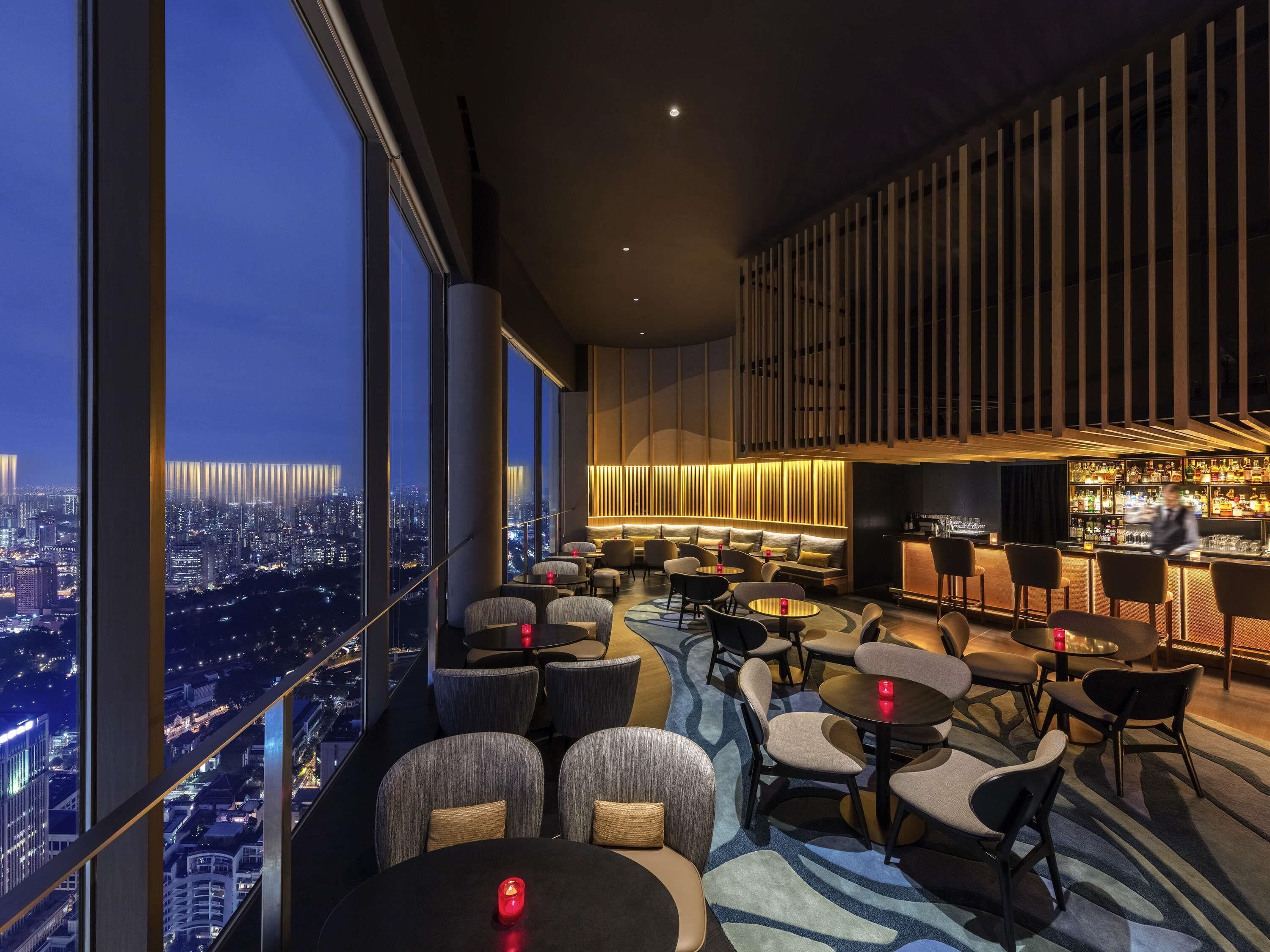 Cocktail bar