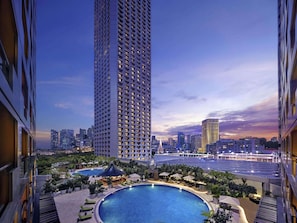 2 albercas al aire libre