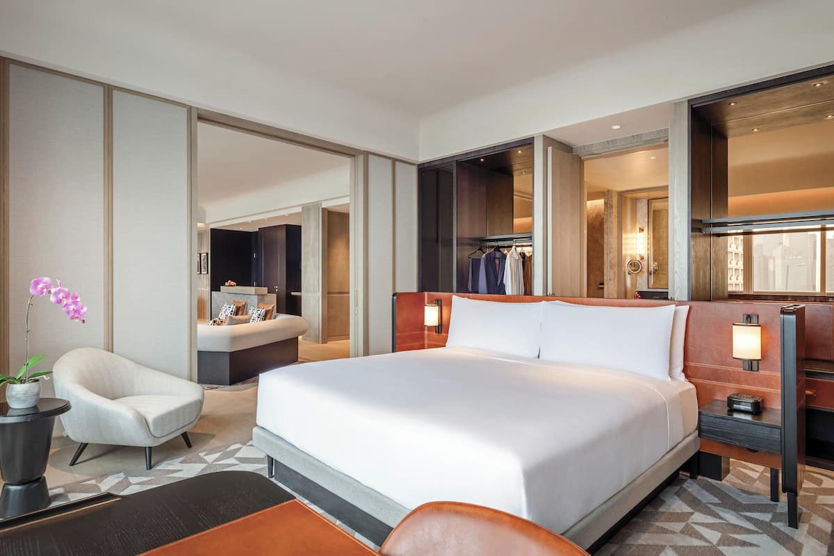 Governor Suite, 1 King Bed, 3 Balconies, Fairmont Gold Lounge Access