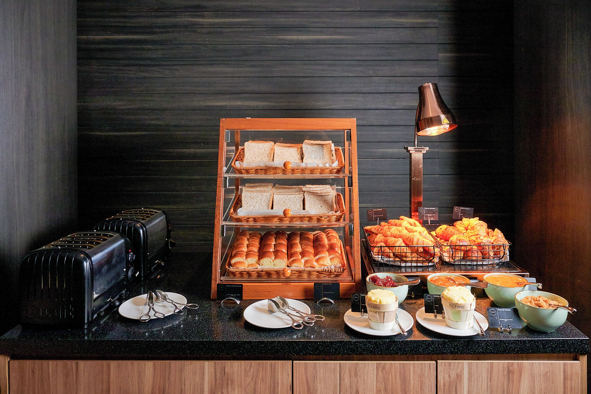 daily buffet breakfast for a fee