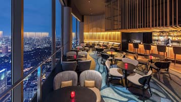 Cocktail bar