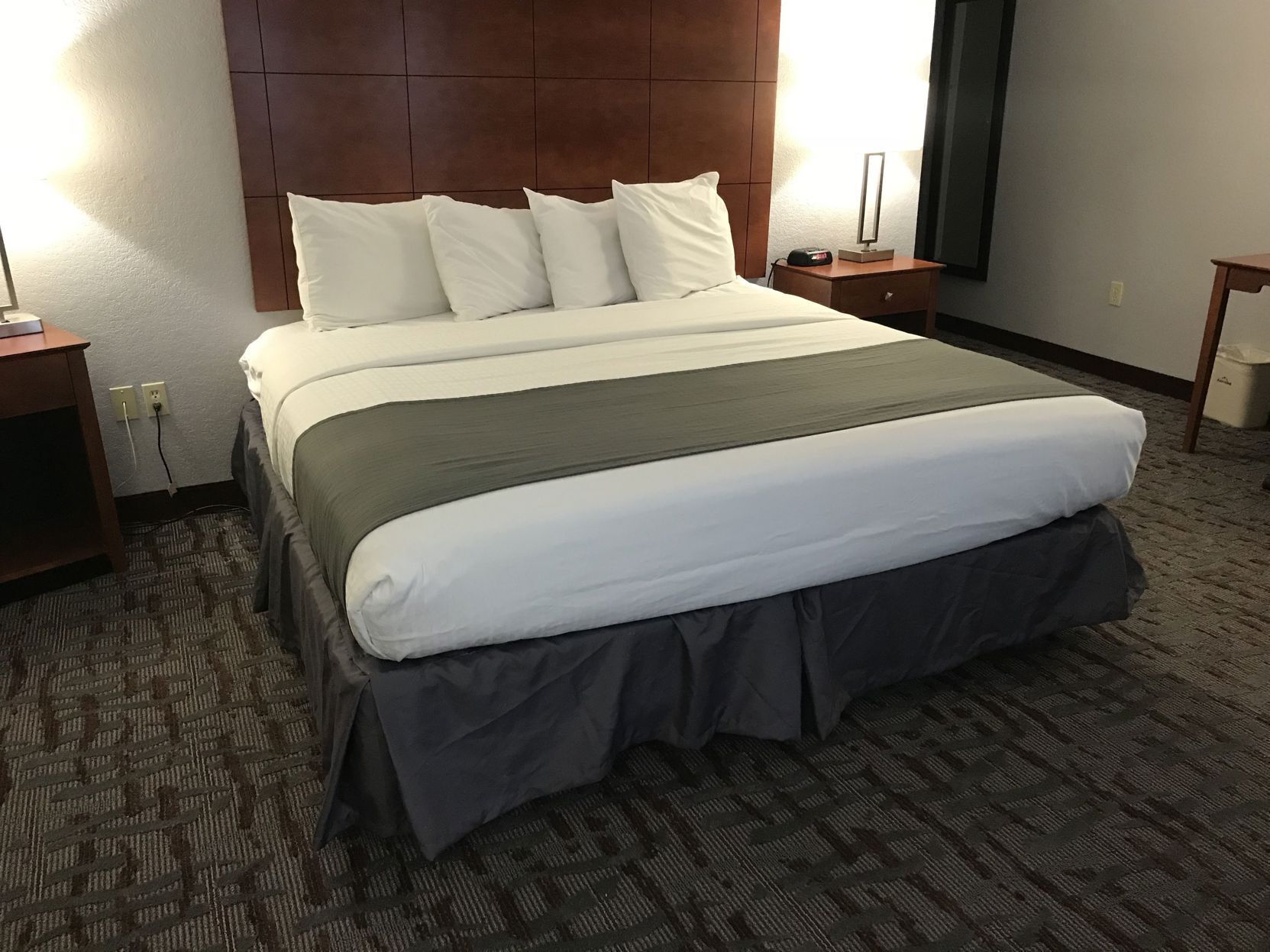 Desk, soundproofing, iron/ironing board, free cots/infant beds