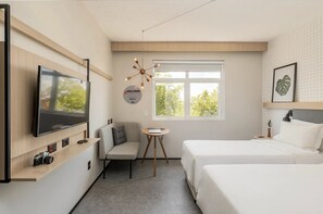 Luxo Twin - 2 Camas Solteiro | Frigobar, cofres nos quartos, cortinas blackout, quartos à prova de som