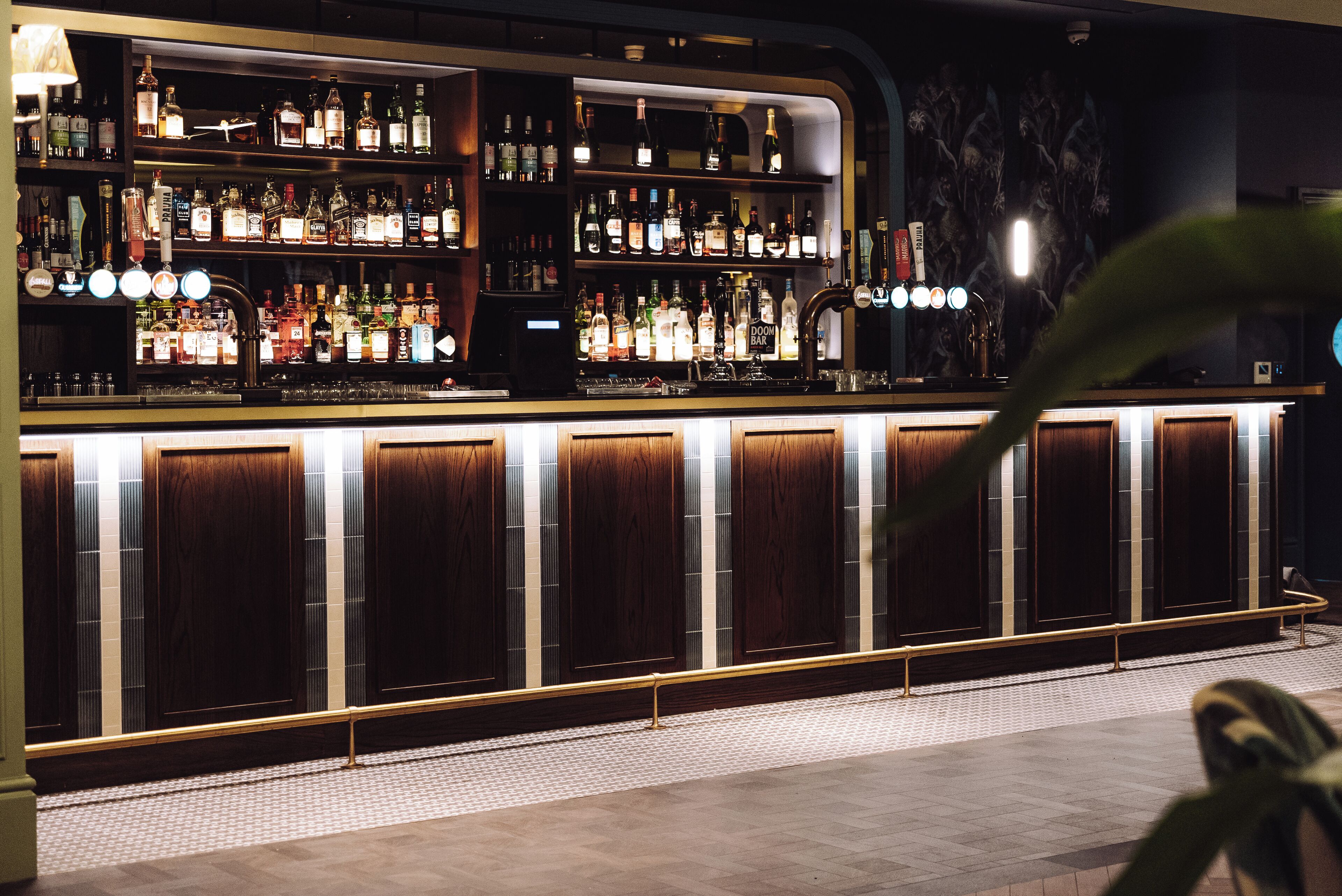 3 bares o lounges, bar deportivo 