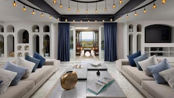 Suite Premium, varias camas (Grand View) | Minibar, caja fuerte, tabla de planchar con plancha y wifi gratis