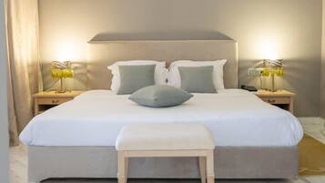 Premium Suite, 2 Bedrooms (Grand View) | Minibar, in-room safe, iron/ironing board, free WiFi