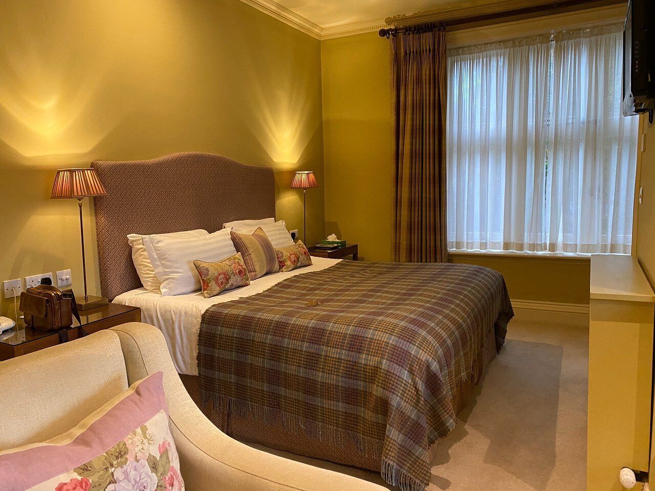 Executive Double Room | In-room safe, desk, iron/ironing board, free WiFi