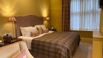 Executive Double Room | In-room safe, desk, iron/ironing board, free WiFi