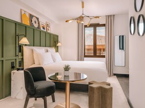 Habitación Deluxe, 1 cama King size | Ropa de cama de alta calidad y minibar 