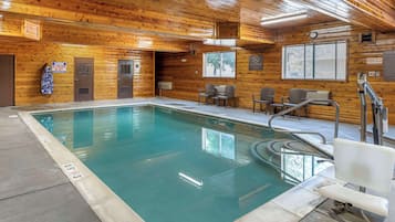 Indendørs pool