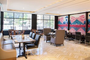 Restaurant - Beverly Hills Marriott (Los Angeles)