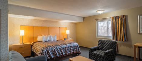 Standard Room, 1 King Bed, Non Smoking | Rollaway beds, free WiFi, bed sheets