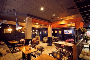 Daily English breakfast (GBP 15.00 per person) - a&o Manchester City Centre (Manchester)