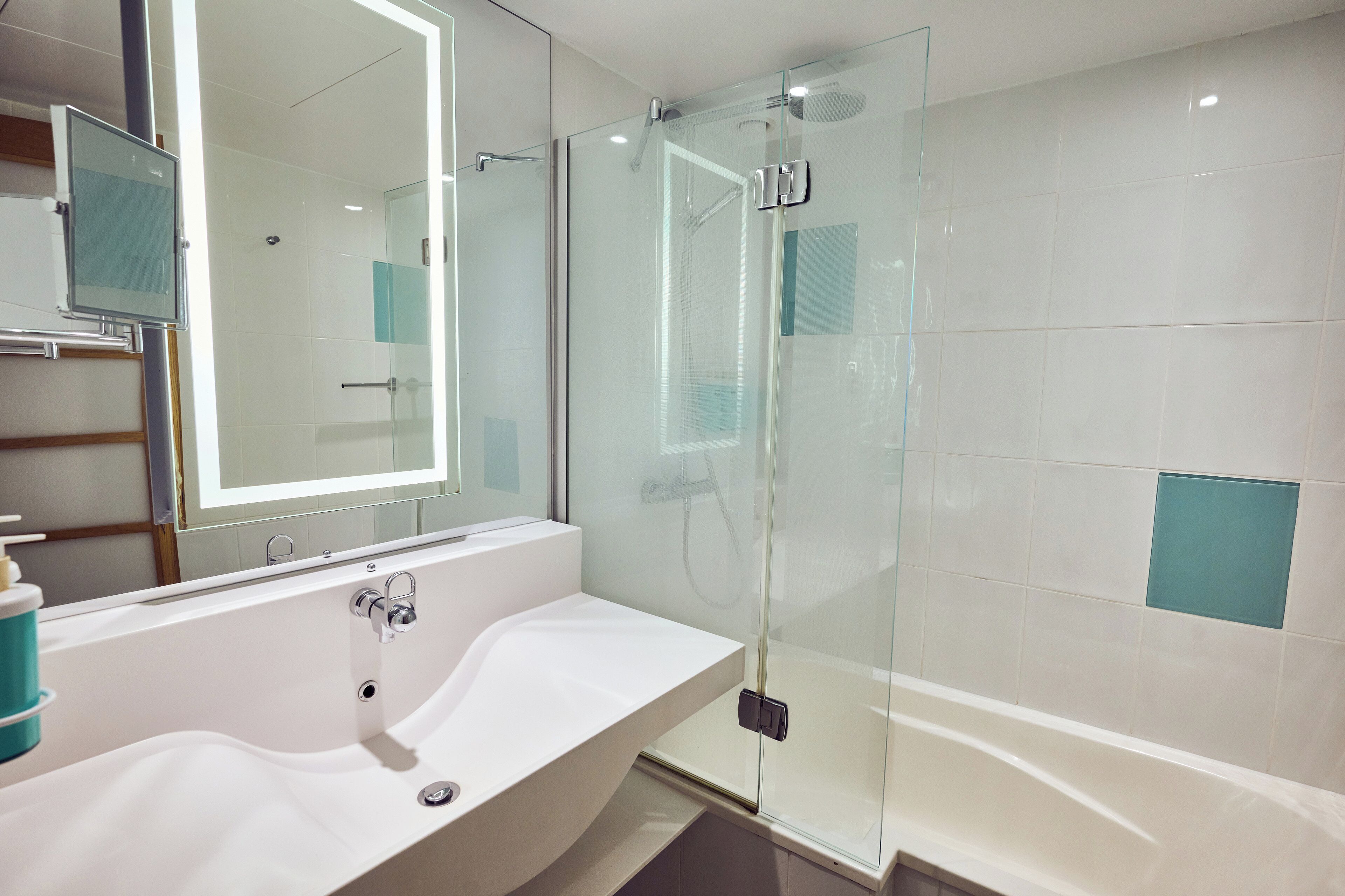 Telo Da Bagno Manchester City 150x75 Cm – Asciugamano In Cotone Per Fan, Azzurro E Bianco