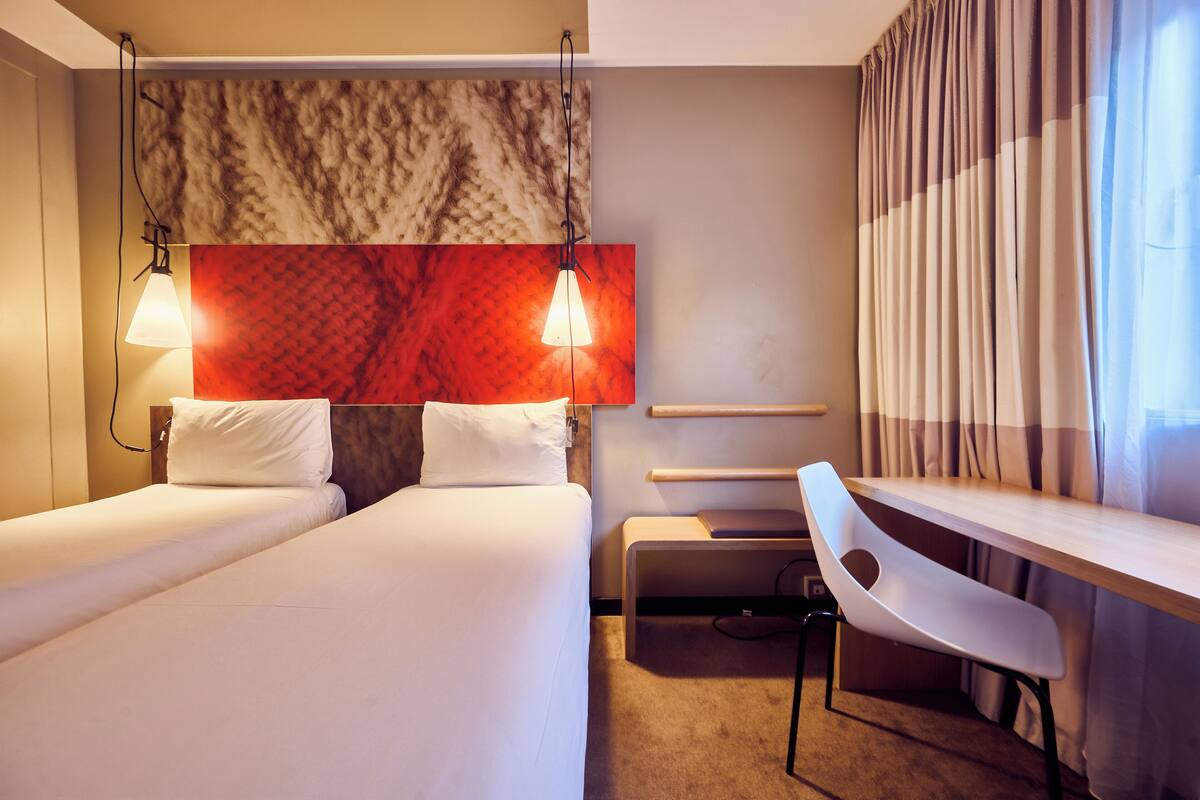 1 Schlafzimmer, Verdunkelungsvorhänge, schallisolierte Zimmer