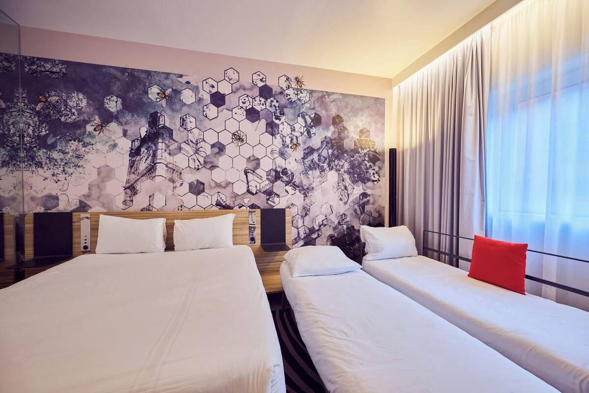 1 Schlafzimmer, Verdunkelungsvorhänge, schallisolierte Zimmer