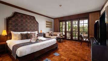 Premium bedding, down duvets, Select Comfort beds, in-room safe