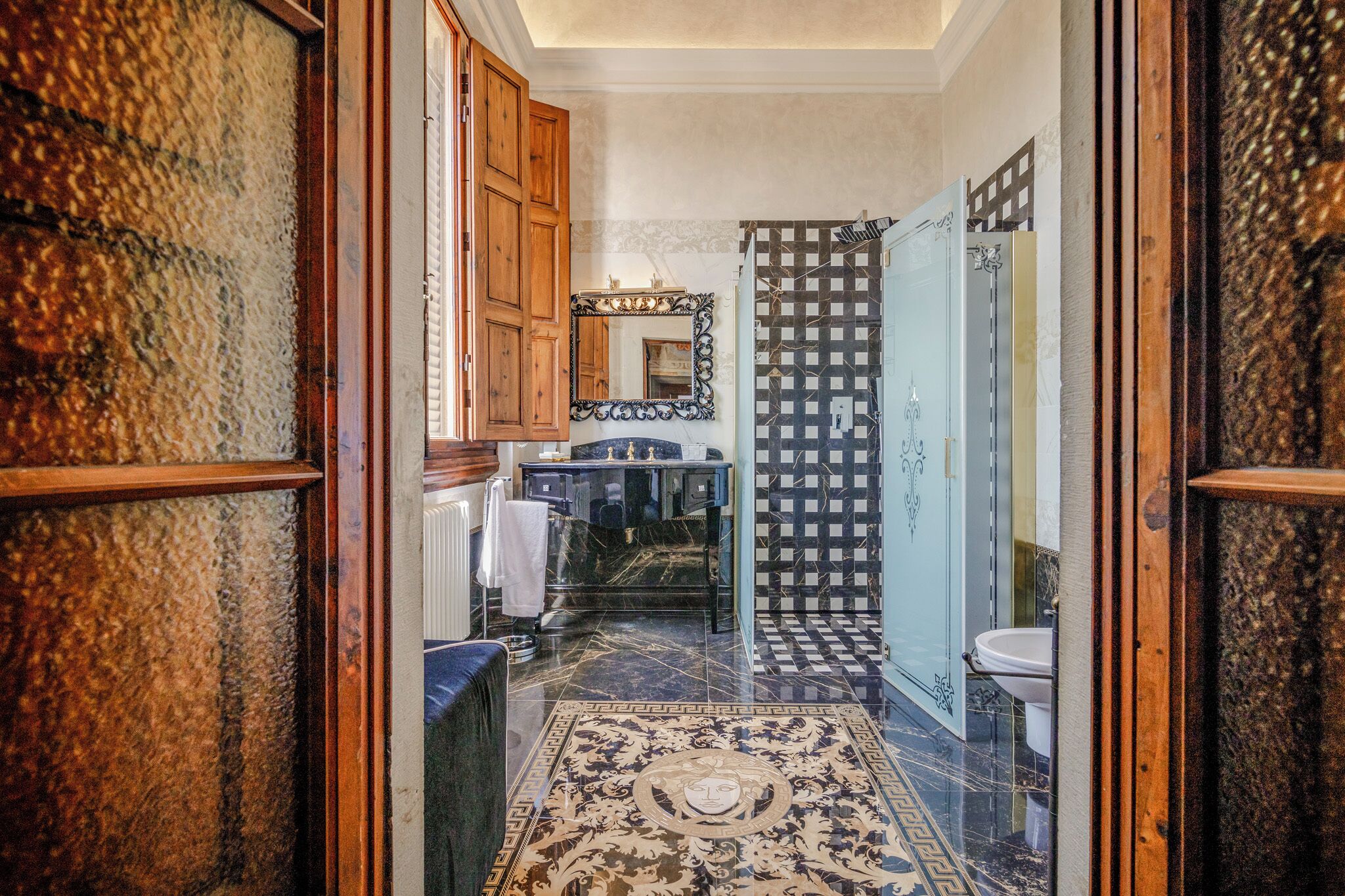 junior suite, non smoking (frescoes - spa access) | bathroom | shower, rainfall showerhead, hair dryer, bidet