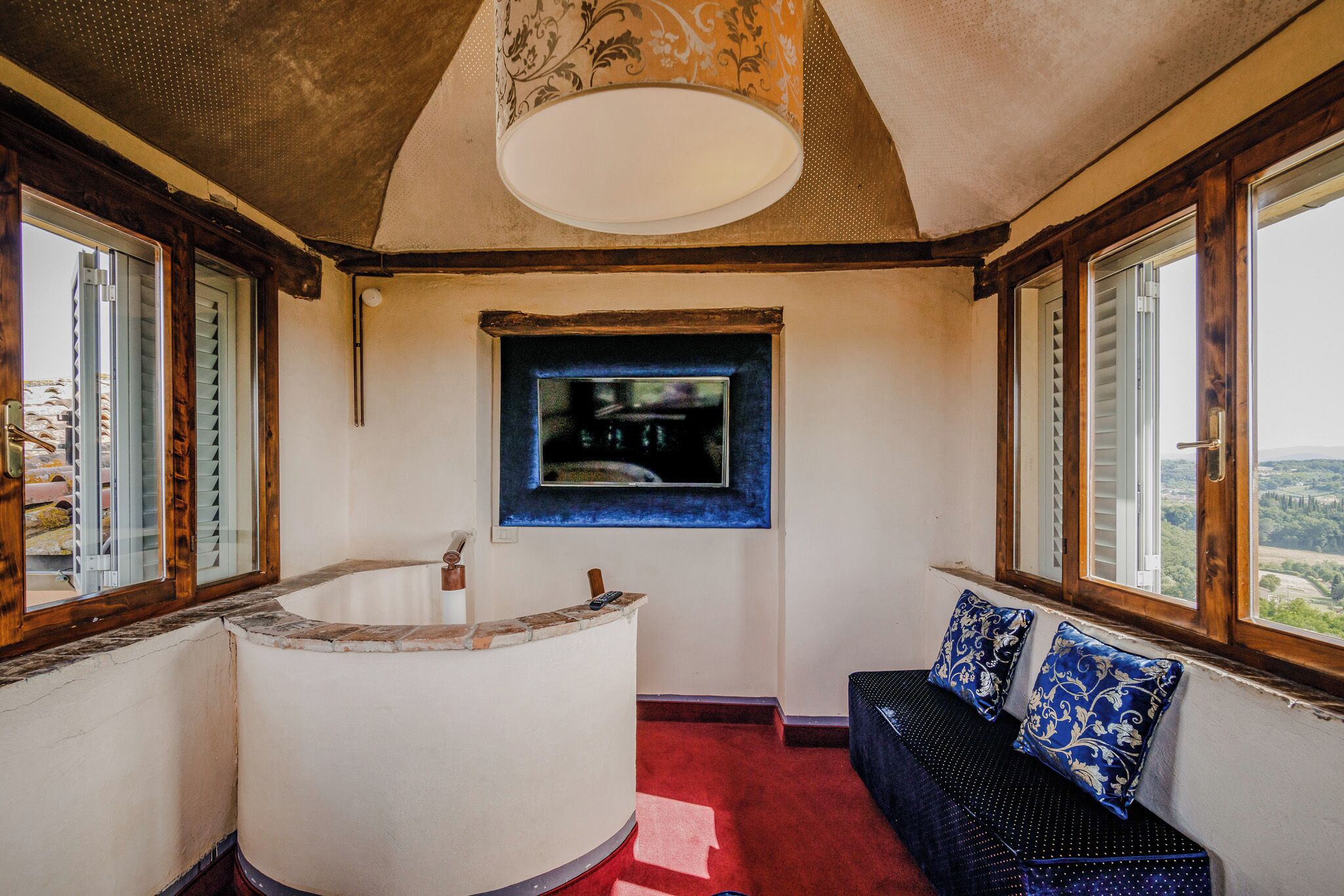 panoramic suite, non smoking (spa access) | living area | 22-inch led tv with satellite channels, tv