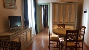 In-room safe, soundproofing, cots/infant beds, free WiFi