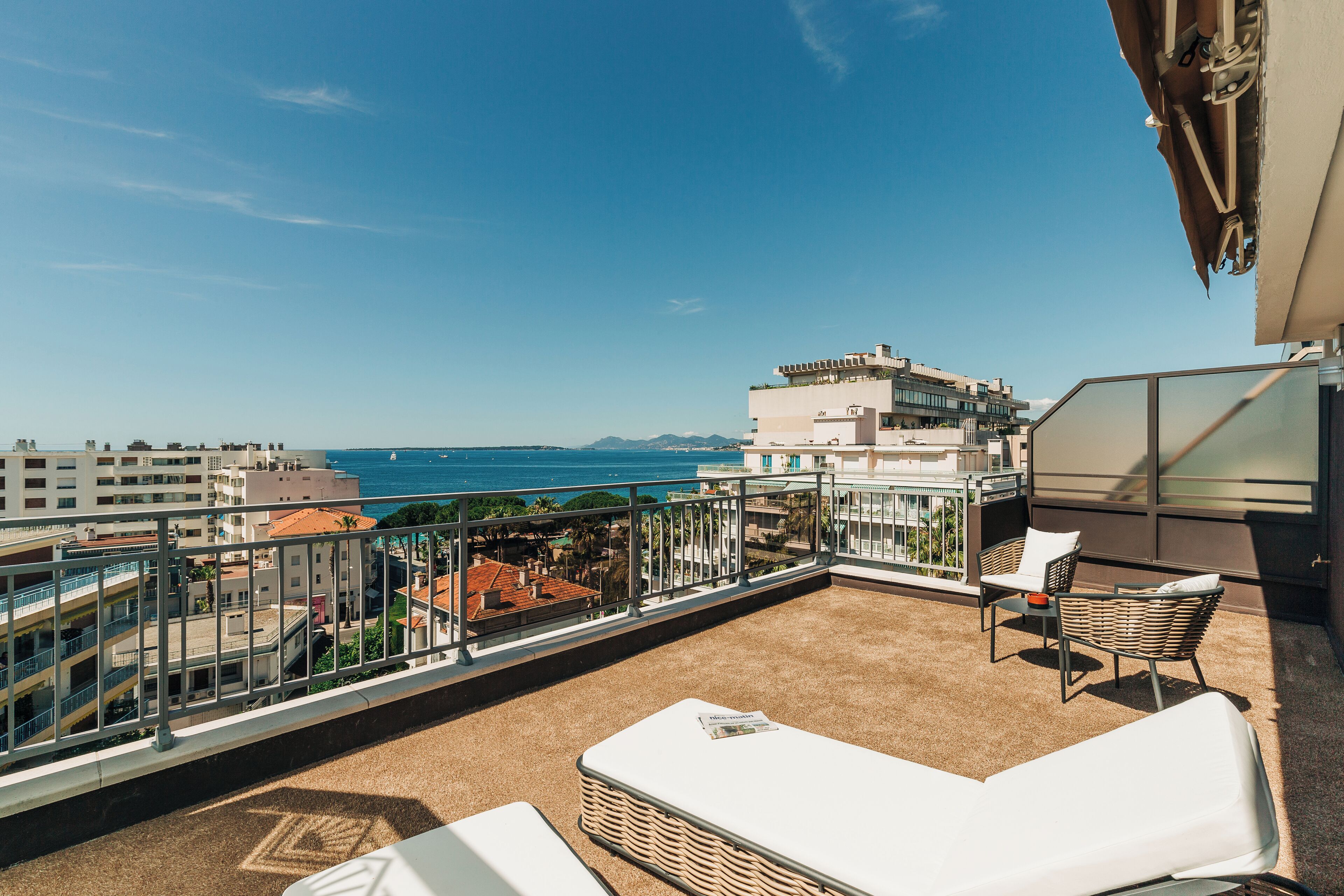 junior suite, sea view | terrace/patio