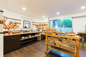 Daily buffet breakfast (EUR 22 per person)