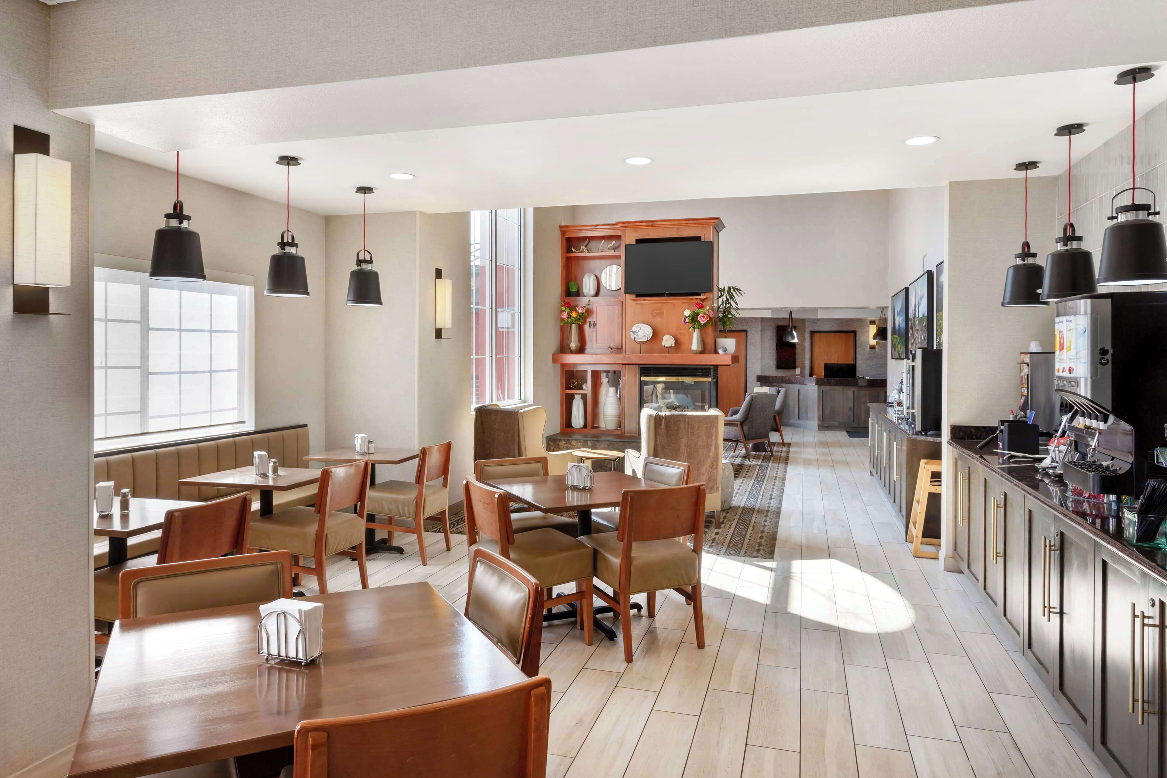 含每日全套早餐