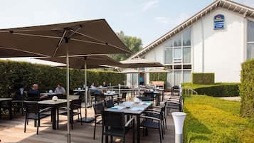 ลานระเบียง/นอกชาน