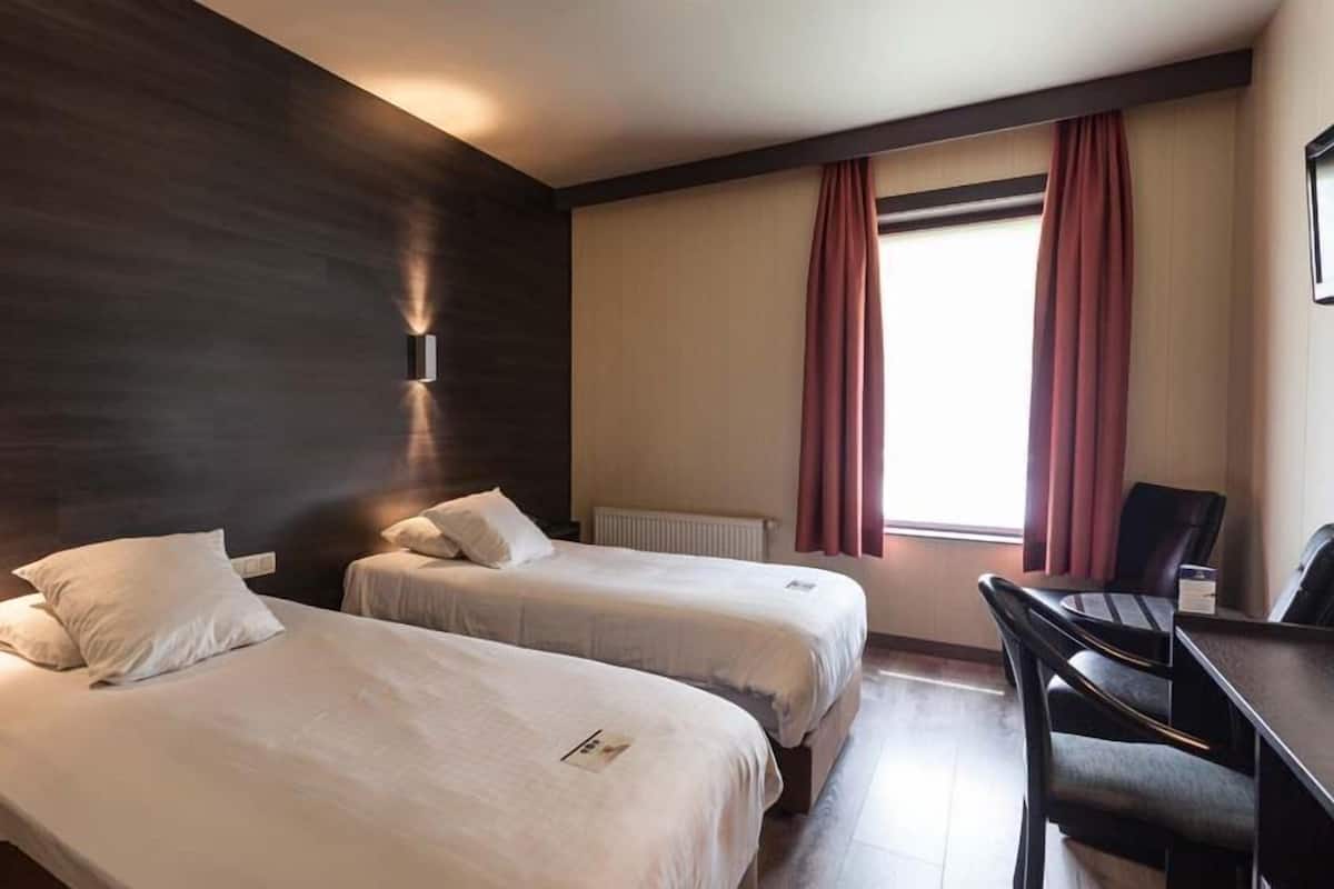 Standard-Zweibettzimmer