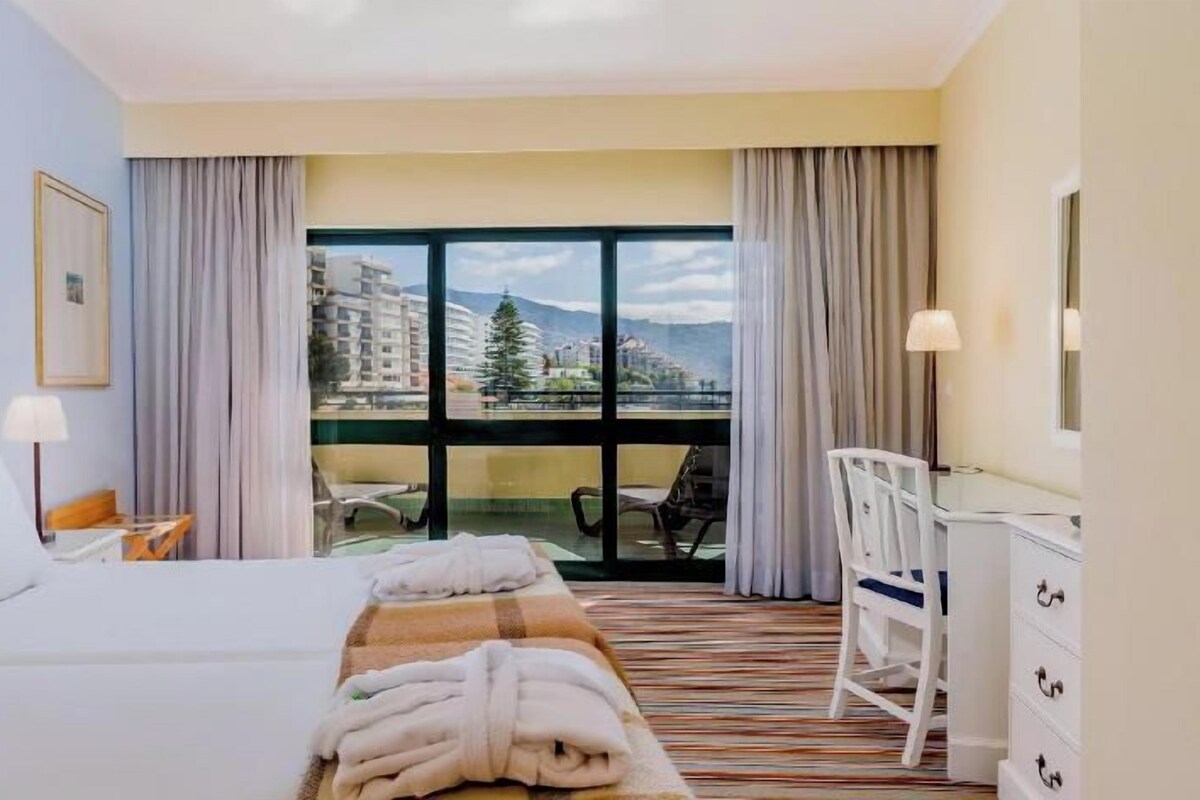 Minibar, in-room safe, desk, blackout drapes