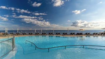 Outdoor pool, pool umbrellas