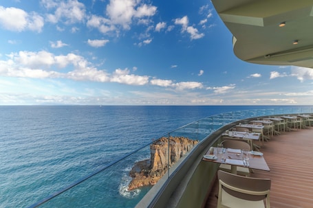 Restaurant. Pestana Vila Lido Madeira Ocean Hotel