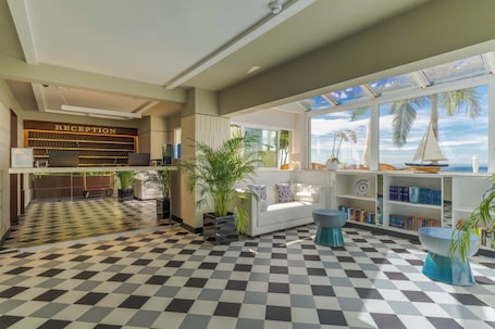 Reception. Pestana Vila Lido Madeira Ocean Hotel