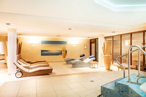 Sauna, steam room, body treatments, aromatherapy, hot stone massages